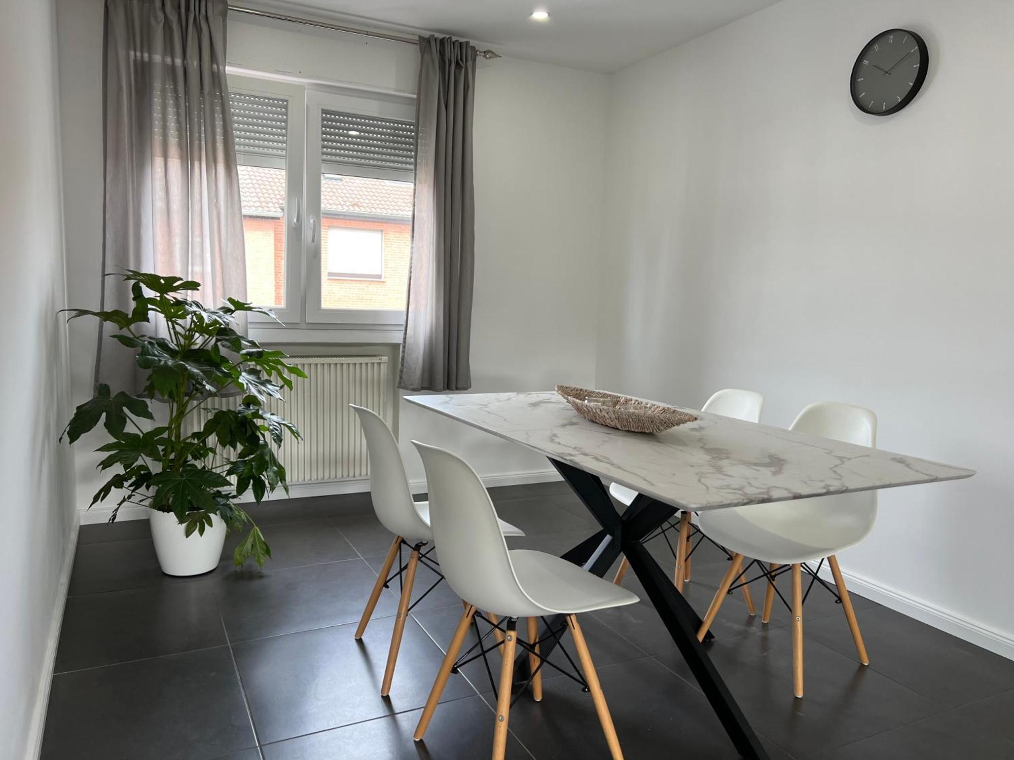 Elegante Apartment In Erftstadt Mit Balkon, Zentral, Bahnhof Nah, Phantasialand Bruehl Bei Cologne Экстерьер фото