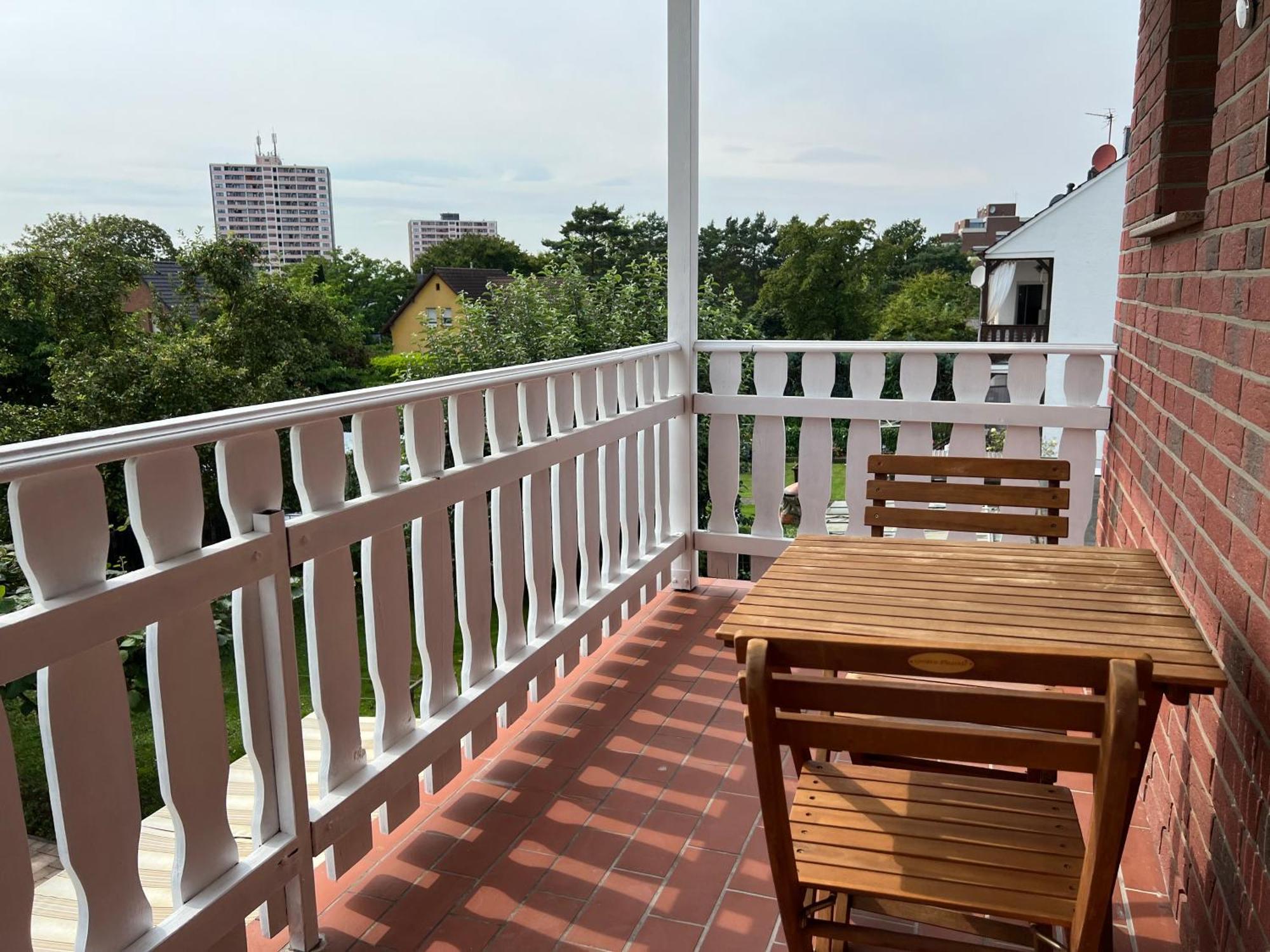 Elegante Apartment In Erftstadt Mit Balkon, Zentral, Bahnhof Nah, Phantasialand Bruehl Bei Cologne Экстерьер фото