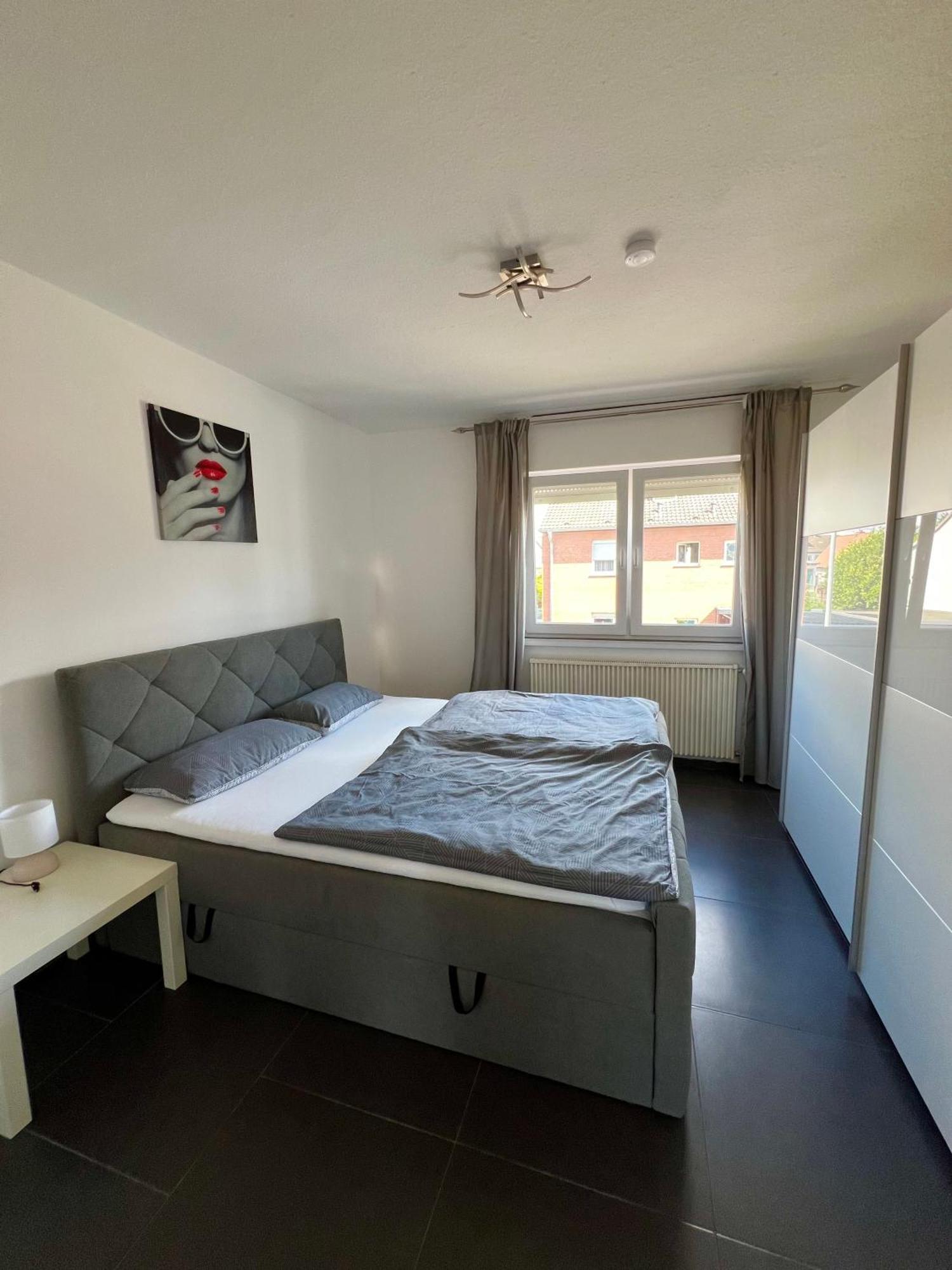 Elegante Apartment In Erftstadt Mit Balkon, Zentral, Bahnhof Nah, Phantasialand Bruehl Bei Cologne Экстерьер фото