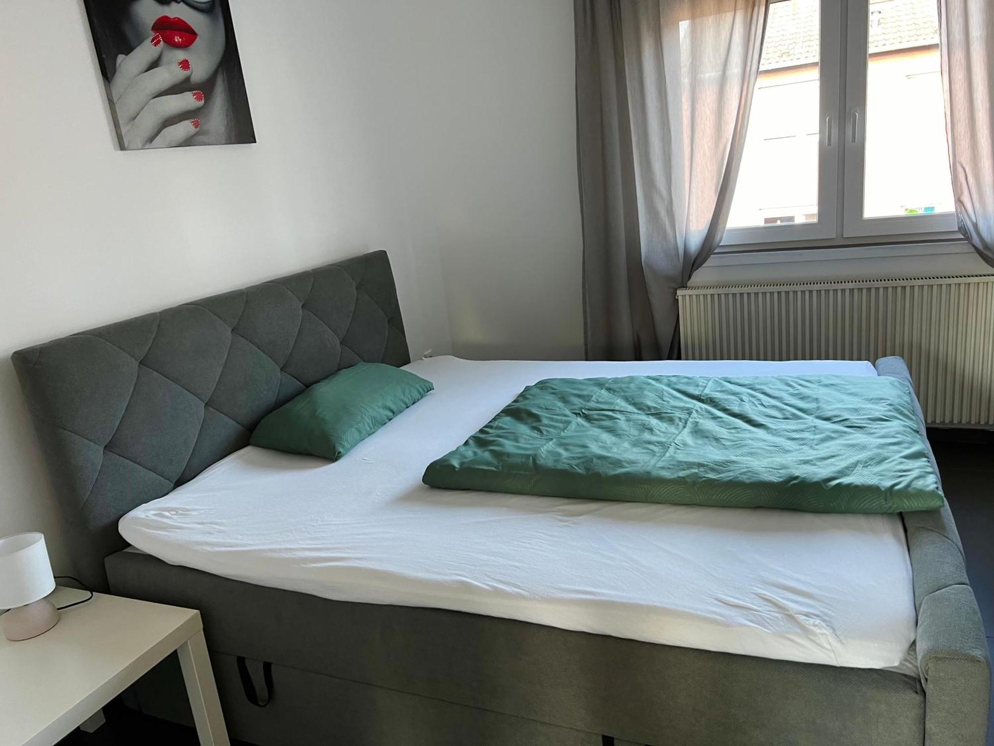 Elegante Apartment In Erftstadt Mit Balkon, Zentral, Bahnhof Nah, Phantasialand Bruehl Bei Cologne Экстерьер фото